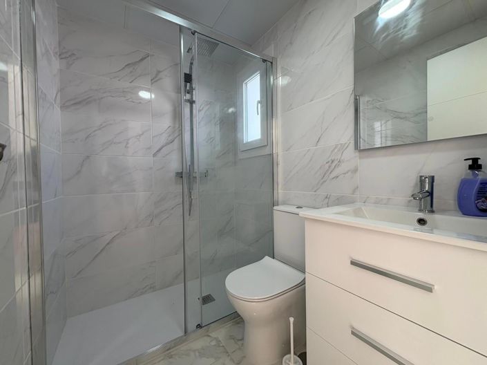 Image No.9-3 Bed House for sale