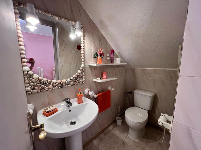 Image No.8-2 Bed Bungalow for sale