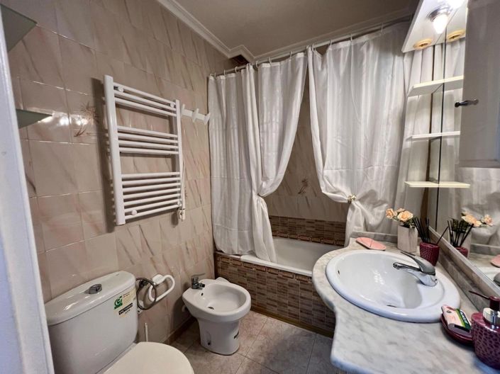 Image No.9-2 Bed Bungalow for sale