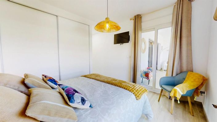 Image No.23-2 Bed Bungalow for sale