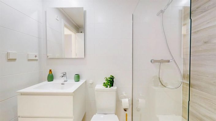 Image No.26-2 Bed Bungalow for sale