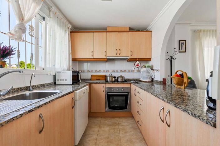 Image No.10-3 Bed Villa for sale