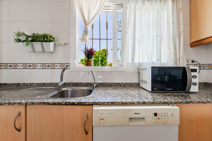 Image No.11-3 Bed Villa for sale