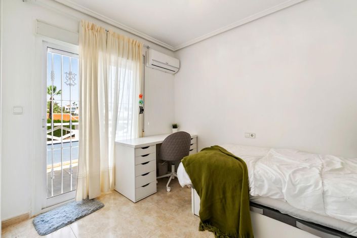 Image No.23-3 Bed Villa for sale