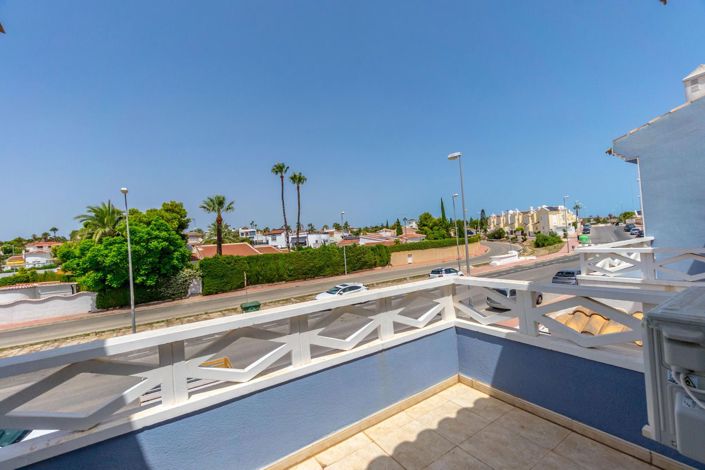 Image No.24-3 Bed Villa for sale