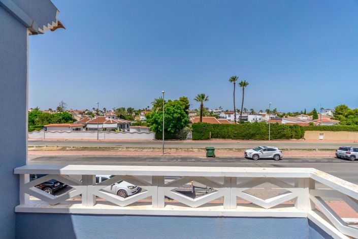 Image No.25-3 Bed Villa for sale