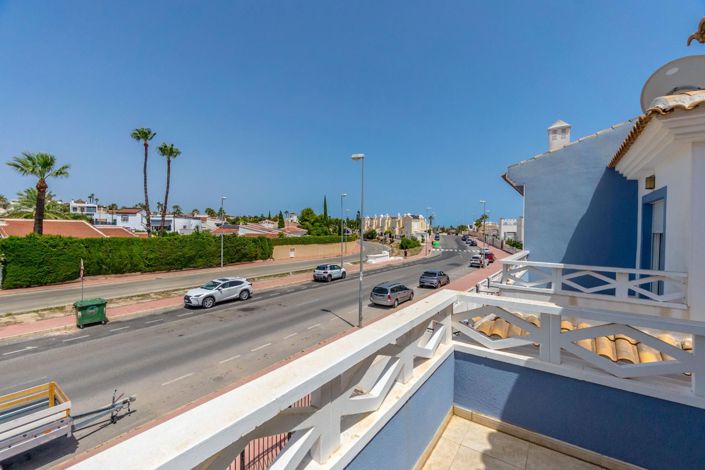 Image No.26-3 Bed Villa for sale