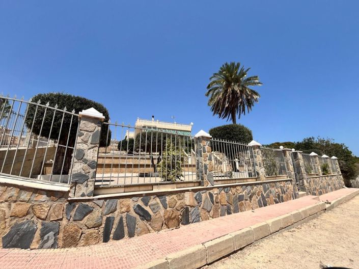 Image No.52-3 Bed Villa for sale