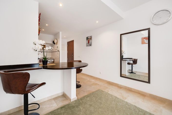 Image No.20-2 Bed Apartment for sale