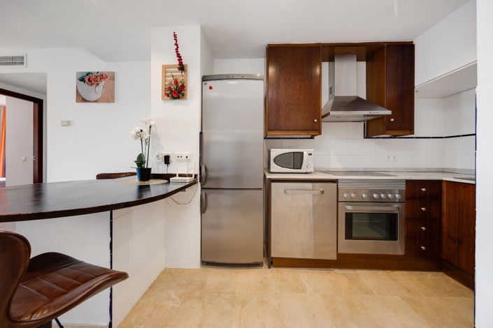 Image No.24-2 Bed Apartment for sale