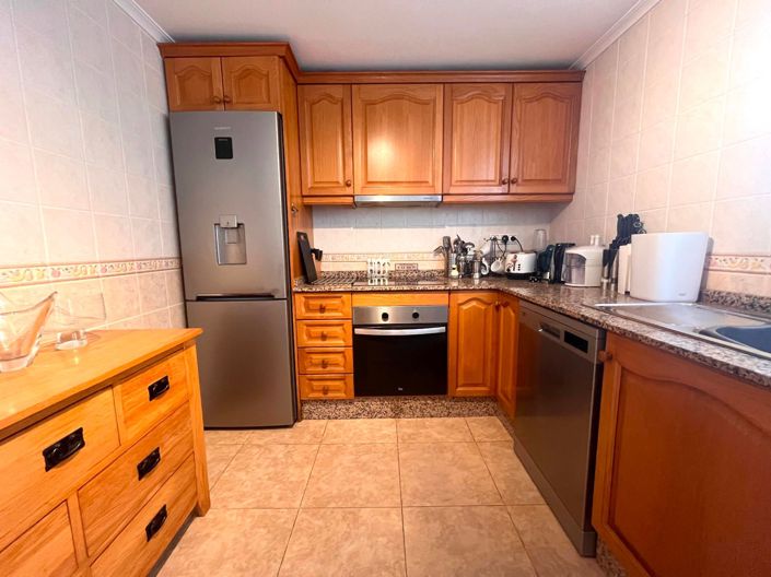 Image No.11-2 Bed House for sale