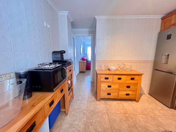 Image No.12-2 Bed House for sale