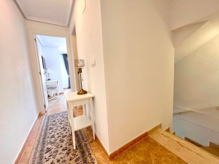 Image No.14-2 Bed House for sale