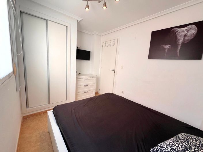 Image No.22-2 Bed House for sale