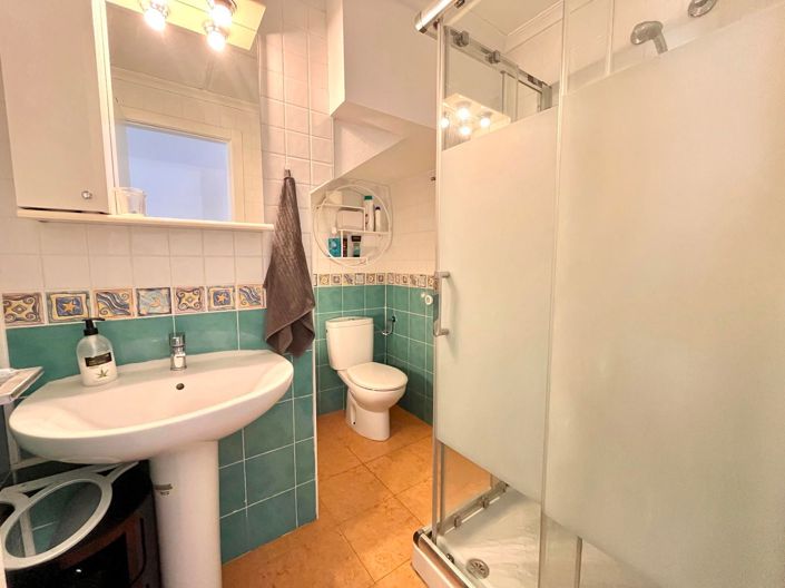 Image No.23-2 Bed House for sale