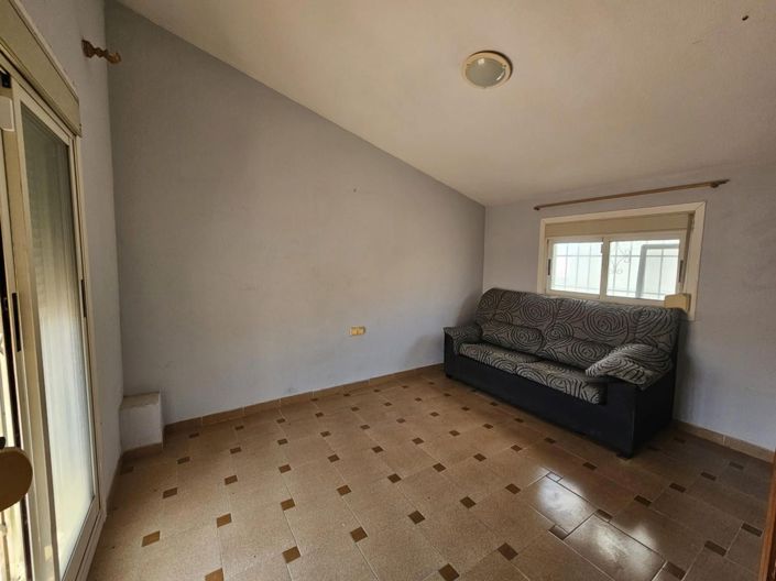 Image No.4-3 Bed House for sale