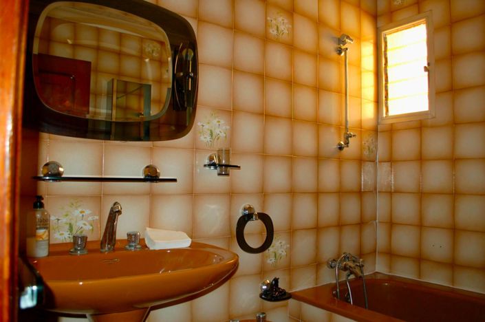 Image No.18-6 Bed House for sale