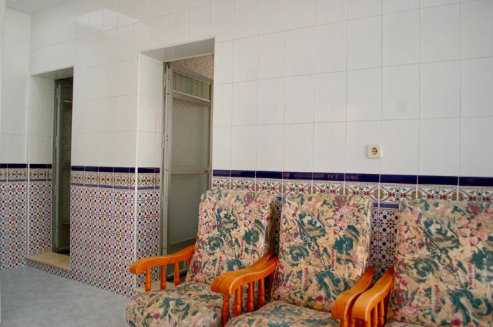 Image No.44-6 Bed House for sale