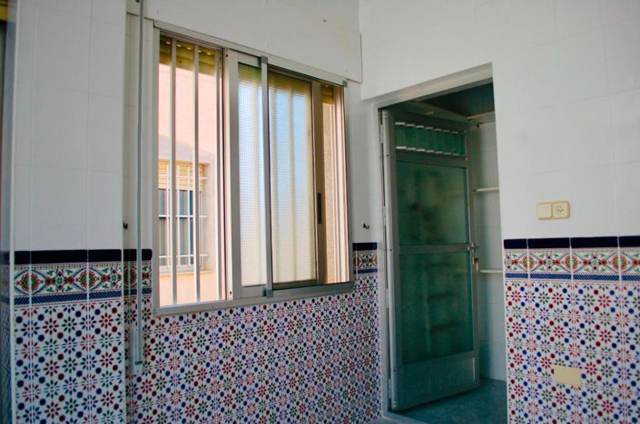 Image No.59-6 Bed House for sale