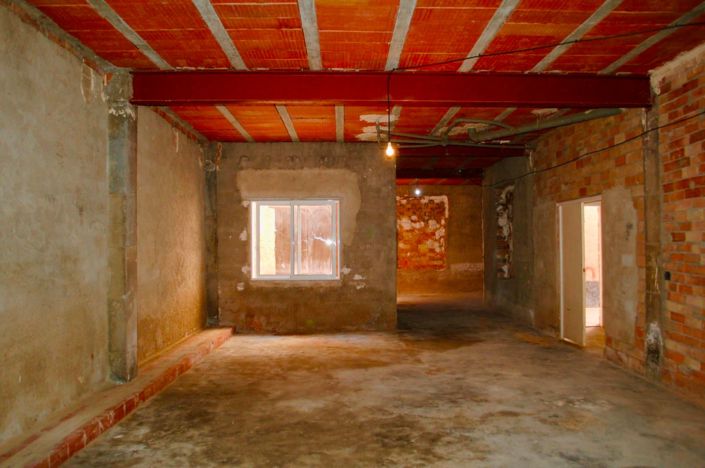 Image No.63-6 Bed House for sale