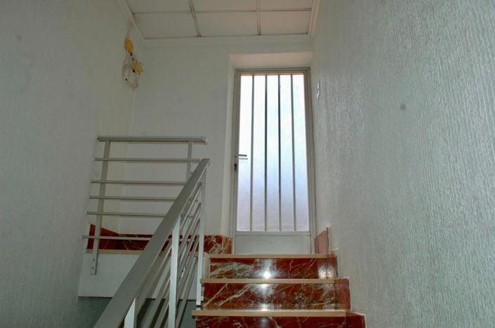 Image No.75-6 Bed House for sale