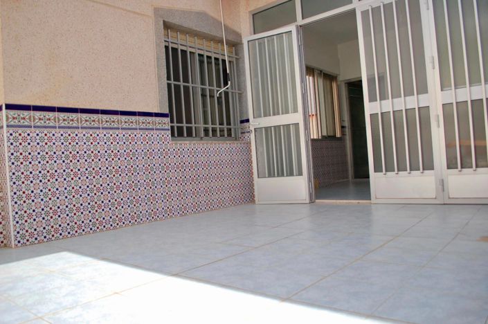 Image No.83-6 Bed House for sale