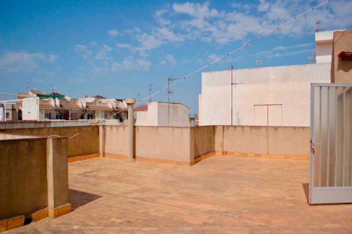 Image No.88-6 Bed House for sale