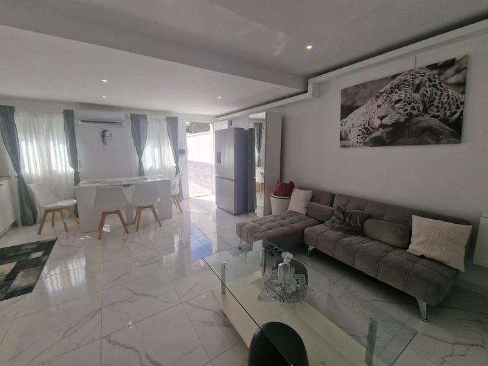 Image No.2-Bungalow de 2 chambres à vendre à Torrevieja