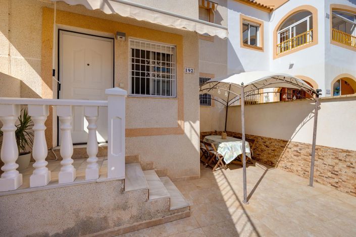 Image No.6-2 Bed Bungalow for sale