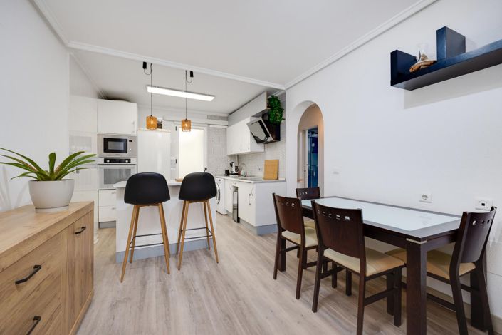 Image No.9-2 Bed Bungalow for sale