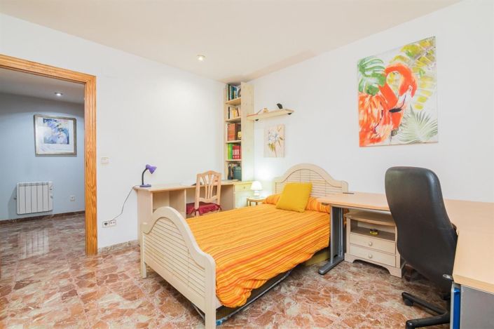 Image No.30-5 Bed Villa for sale