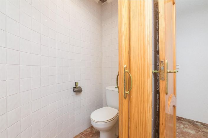 Image No.38-5 Bed Villa for sale