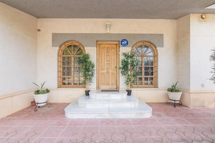 Image No.39-5 Bed Villa for sale