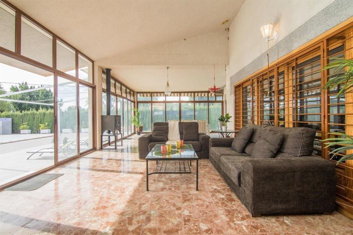 Image No.6-5 Bed Villa for sale