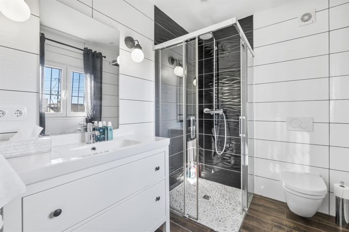 Image No.23-5 Bed Villa for sale