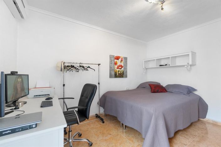 Image No.29-5 Bed Villa for sale