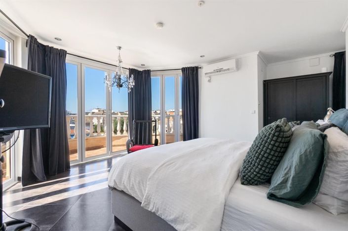 Image No.31-5 Bed Villa for sale