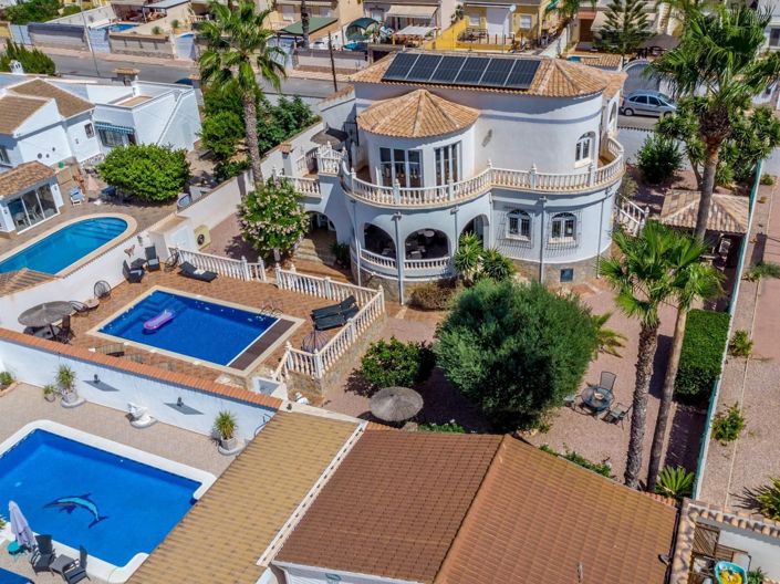 Image No.5-5 Bed Villa for sale