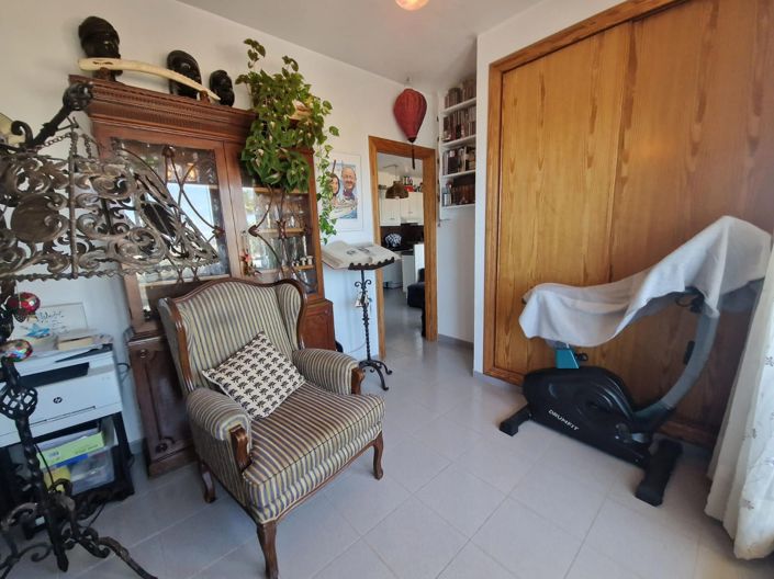 Image No.24-3 Bed Apartment for sale