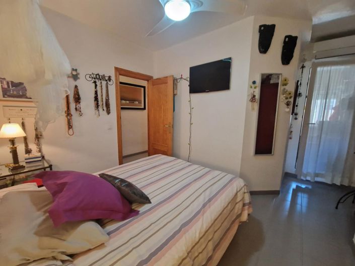 Image No.28-3 Bed Apartment for sale