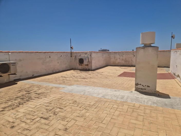 Image No.35-3 Bed Apartment for sale