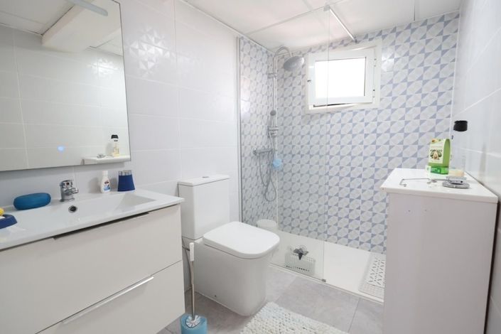 Image No.15-4 Bed Villa for sale