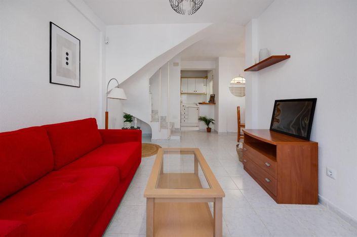 Image No.9-3 Bed House for sale