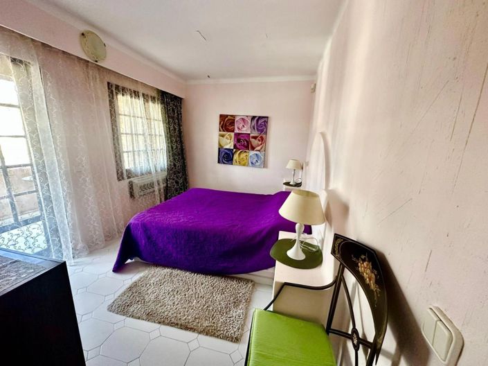 Image No.10-3 Bed Apartment for sale