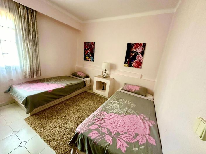 Image No.12-3 Bed Apartment for sale