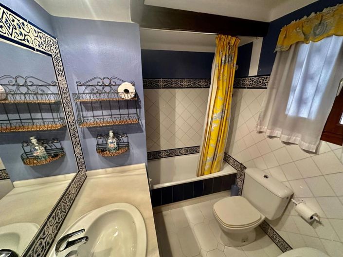 Image No.15-3 Bed Apartment for sale