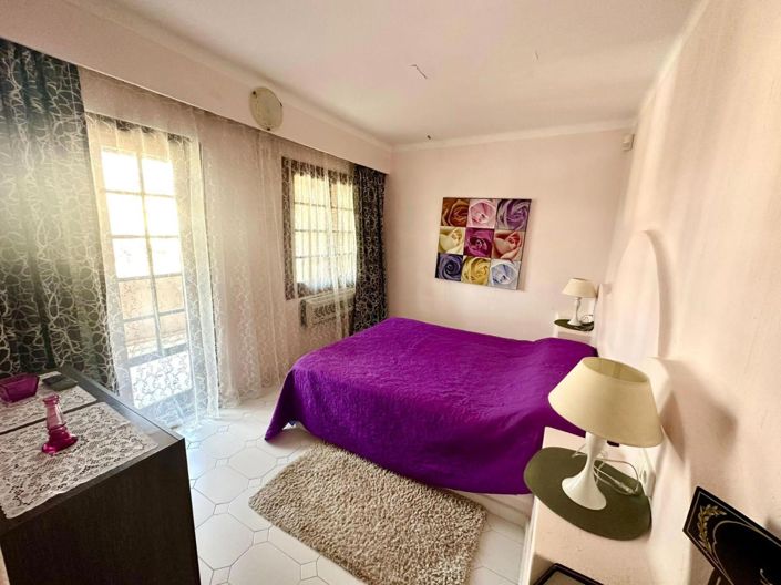 Image No.9-3 Bed Apartment for sale