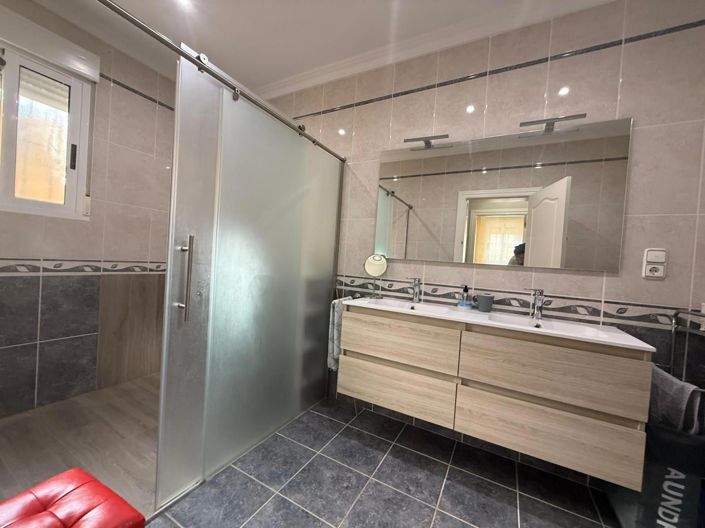 Image No.21-3 Bed Villa for sale