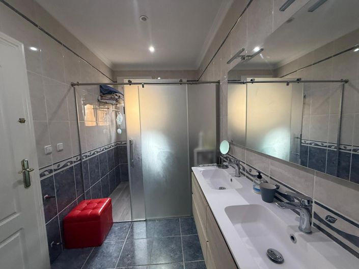 Image No.24-3 Bed Villa for sale