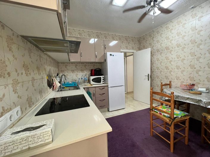 Image No.17-4 Bed Apartment for sale